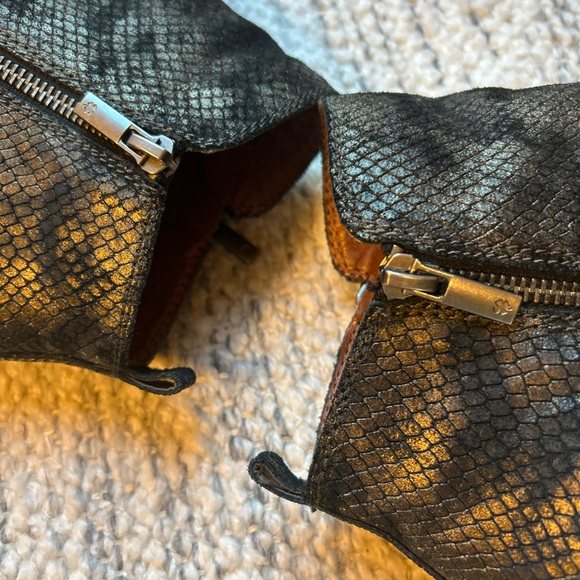 Lucky Brand Basel Leather Snakeskin Women’s Ankle Booties Boots - Picture 3 of 15